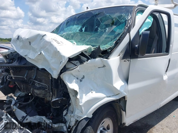 2016 Chevrolet Express Cargo с VIN 1GCWGAFF4G1120265, выставлен на аукционе IAAI как лот 42418318 с пробегом Не указан миль и . История ставок и продаж доступна на DreamBid. Изображение 6.