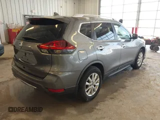 2020 Nissan Rogue SV with VIN KNMAT2MT2LP521776, listed as a IAAI auction lot 41792605 with 64,997 mi miles and . Bid and sale history available at carsss.com. Image 4.