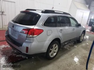 2014 Subaru Outback 2.5i with VIN 4S4BRBAC4E3234002, listed as a Copart auction lot 45196685 with 111,045 mi miles and Clean Title. Bid and sale history available at carsss.com. Image 3.