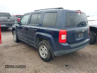 2015 Jeep Patriot Altitude Edition with VIN 1C4NJPBA3FD429099, listed as a IAAI auction lot 41902157 with 113,728 mi miles. Bid and sale history available at carsss.com. Image 3.