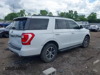 2019 Ford Expedition XLT with VIN 1FMJU1JT3KEA36886, listed as a IAAI auction lot 42085189 with Not provided miles and . Bid and sale history available at DreamBid. Image 4.
