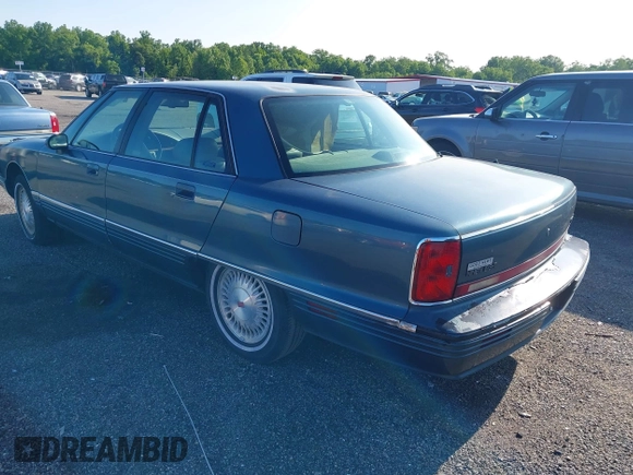 1995 Oldsmobile 98 Regency Elite Series I - 1SB z VIN 1G3CX52K4S4314539, wystawiony jako IAAI lot #42377503 z przebiegiem 125 856 mil mil oraz . Historia ofert i sprzedaży dostępna na DreamBid. Obrazek 3.