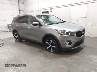 2018 Kia Sorento EX with VIN 5XYPHDA50JG426193, listed as a IAAI auction lot 42316696 with 61,674 mi miles and . Bid and sale history available at DreamBid. Image 1.