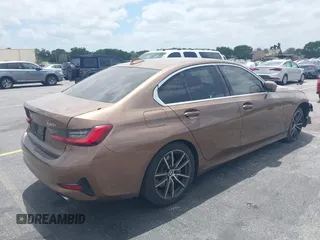 2020 BMW 3 Series 330i z VIN WBA5R1C05LFH82648, wystawiony jako IAAI lot #42112217 z przebiegiem 99 087 mil mil oraz . Historia ofert i sprzedaży dostępna na DreamBid. Obrazek 4.