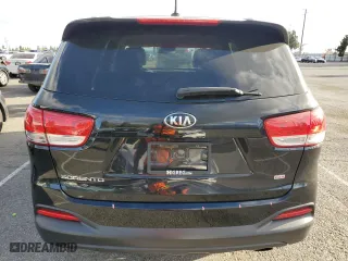 2017 Kia Sorento L with VIN 5XYPG4A39HG284468, listed as a Copart auction lot 47465855 with 102,077 mi miles and Salvage Title. Bid and sale history available at carsss.com. Image 6.