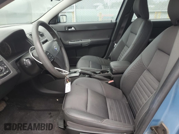 2005 Volvo V50 2.4L with VIN YV1MW382252070046, listed as a Copart auction lot 69457834 with 216,805 mi miles and Clean Title. Bid and sale history available at carsss.com. Image 7.
