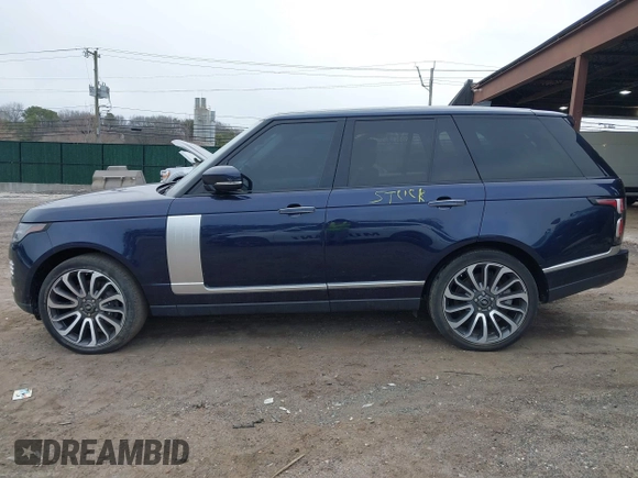 2018 Land Rover Range Rover Autobiography with VIN SALGV2RE6JA500565, listed as a IAAI auction lot 41881409 with 32,559 mi miles and . Bid and sale history available at DreamBid. Image 14.