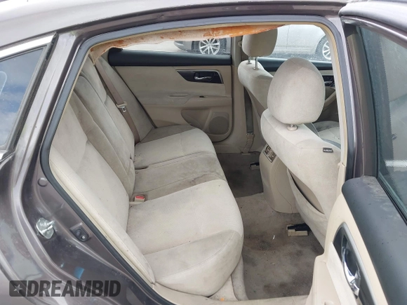 2013 Nissan Altima SV with VIN 1N4AL3AP8DN583103, listed as a IAAI auction lot 41698735 with 183,188 mi miles and . Bid and sale history available at carsss.com. Image 8.