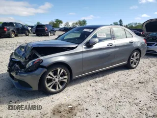 2017 Mercedes-Benz C 300 z VIN 55SWF4KB0HU193549, wystawiony jako Copart lot #57495255 z przebiegiem 102 398 mil mil oraz Szkoda całkowita • Salvage title. Historia ofert i sprzedaży dostępna na DreamBid. Obrazek 1.