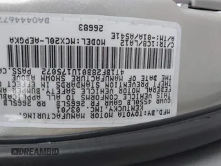 2001 Toyota Avalon XL z VIN 4T1BF28B01U175072, wystawiony jako IAAI lot #42114046 z przebiegiem 208 283 mil mil oraz . Historia ofert i sprzedaży dostępna na DreamBid. Obrazek 9.