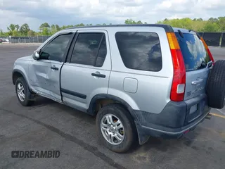 2004 Honda CR-V EX with VIN SHSRD78824U215572, listed as a IAAI auction lot 41932932 with 197,003 mi miles and . Bid and sale history available at carsss.com. Image 3.