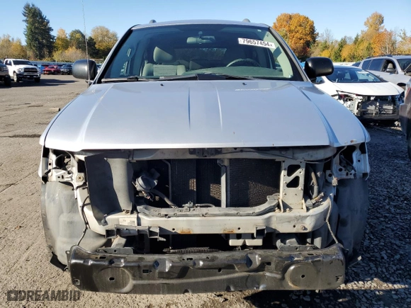 2008 Dodge Durango SLT with VIN 1D8HB48N38F121393, listed as a Copart auction lot 79657454 with 243,891 mi miles and Salvage Title. Bid and sale history available at carsss.com. Image 5.