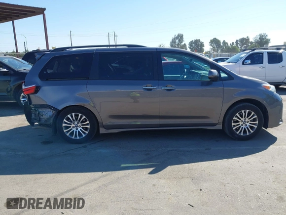 2018 Toyota Sienna XLE Auto Access Seat with VIN 5TDYZ3DC9JS910954, listed as a IAAI auction lot 42508405 with 90,029 mi miles and . Bid and sale history available at DreamBid. Image 14.