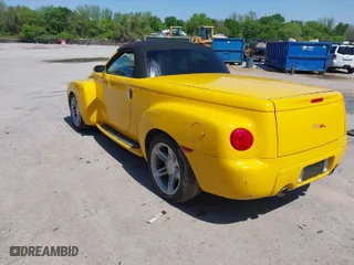 2004 Chevrolet SSR LS with VIN 1GCES14P54B108959, listed as a IAAI auction lot 41945649 with 129,202 mi miles. Bid and sale history available at carsss.com. Image 3.