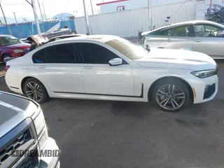 2020 BMW 7 Series 750i xDrive with VIN WBA7U2C07LGM26660, listed as a IAAI auction lot 41972591 with 30,786 mi miles. Bid and sale history available at carsss.com. Image 13.