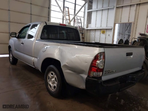 2009 Toyota Tacoma with VIN 5TETX22N69Z602802, listed as a IAAI auction lot 40857452 with 102,728 mi miles. Bid and sale history available at carsss.com. Image 3.