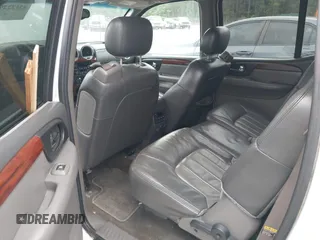 2003 GMC Envoy SLT with VIN 1GKES16S936189719, listed as a IAAI auction lot 42122292 with 289,810 mi miles and . Bid and sale history available at DreamBid. Image 8.