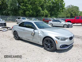 2018 BMW 4 Series 430i xDrive z VIN WBA4Z3C54JEC47932, wystawiony jako IAAI lot #42717900 z przebiegiem 53 591 mil mil oraz . Historia ofert i sprzedaży dostępna na DreamBid. Obrazek 1.