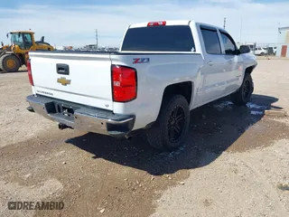 2015 Chevrolet Silverado 1500 LT with VIN 3GCUKREC5FG277881, listed as a IAAI auction lot 41867861 with 190,146 mi miles. Bid and sale history available at carsss.com. Image 4.