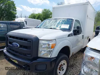 2012 Ford F-250 XL z VIN 1FDBF2B66CEC35476, wystawiony jako IAAI lot #42495436 z przebiegiem 505 745 mil mil oraz . Historia ofert i sprzedaży dostępna na DreamBid. Obrazek 16.