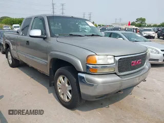 2000 GMC Sierra 1500 SLE z VIN 1GTEK19T3YZ297050, wystawiony jako IAAI lot #42407638 z przebiegiem 201 337 mil mil oraz . Historia ofert i sprzedaży dostępna na DreamBid. Obrazek 1.