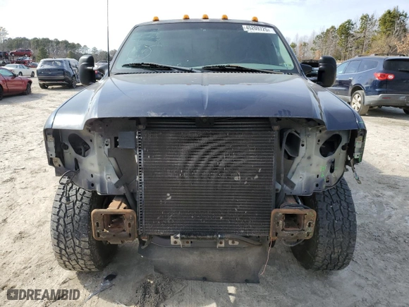 2000 Ford Super Duty F-250 XL with VIN 1FTNX21F8YEC71662, listed as a Copart auction lot 45209725 with 163,572 mi miles and Clean Title. Bid and sale history available at carsss.com. Image 5.