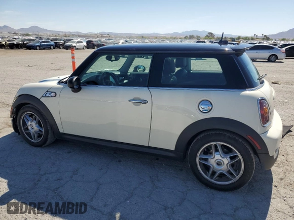 2009 MINI Hardtop S with VIN WMWMF73559TW83208, listed as a Copart auction lot 57347015 with 76,898 mi miles and Salvage title. Bid and sale history available at DreamBid. Image 2.