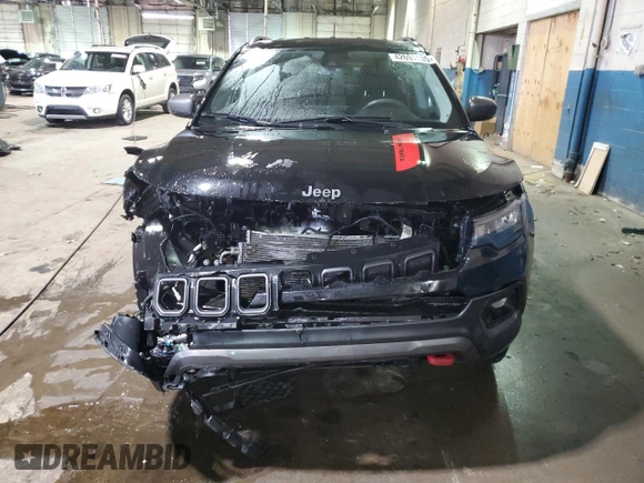 2022 Jeep Compass Trailhawk z VIN 3C4NJDDB3NT163497, wystawiony jako Copart lot #42691135 z przebiegiem 19 450 mil mil oraz Szkoda całkowita • Salvage title. Historia ofert i sprzedaży dostępna na DreamBid. Obrazek 5.