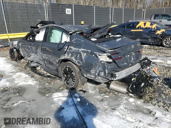 2025 Toyota Camry LE z VIN 4T1DAACK4SU046049, wystawiony jako Copart lot #42629345 z przebiegiem Nie podano mil oraz Nie do naprawy • Non repairable. Historia ofert i sprzedaży dostępna na DreamBid. Obrazek 2.