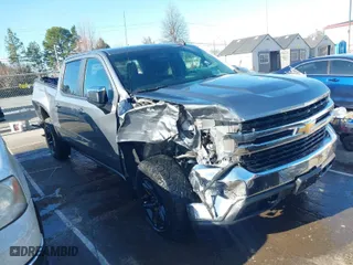 2019 Chevrolet Silverado 1500 LT with VIN 1GCUYDED7KZ335641, listed as a IAAI auction lot 41740080 with 89,922 mi miles. Bid and sale history available at carsss.com. Image 1.