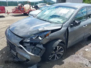 2022 Ford Escape SE с VIN 1FMCU0G64NUB96239, выставлен на аукционе IAAI как лот 42337405 с пробегом 29 199 миль миль и . История ставок и продаж доступна на DreamBid. Изображение 6.