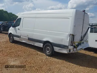 2021 Mercedes-Benz Sprinter Cargo with VIN W1Y4ECHY0MT073349, listed as a IAAI auction lot 39699453 with 136,101 mi miles and . Bid and sale history available at carsss.com. Image 3.