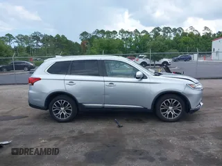 2017 Mitsubishi Outlander SE with VIN JA4AD3A31HZ050863, listed as a IAAI auction lot 42528872 with 98,136 mi miles and . Bid and sale history available at DreamBid. Image 13.