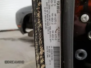 2015 Dodge Challenger SXT Plus z VIN 2C3CDZBG1FH913861, wystawiony jako Copart lot #52806785 z przebiegiem 61 254 mil mil oraz Szkoda całkowita • Salvage title. Historia ofert i sprzedaży dostępna na DreamBid. Obrazek 13.