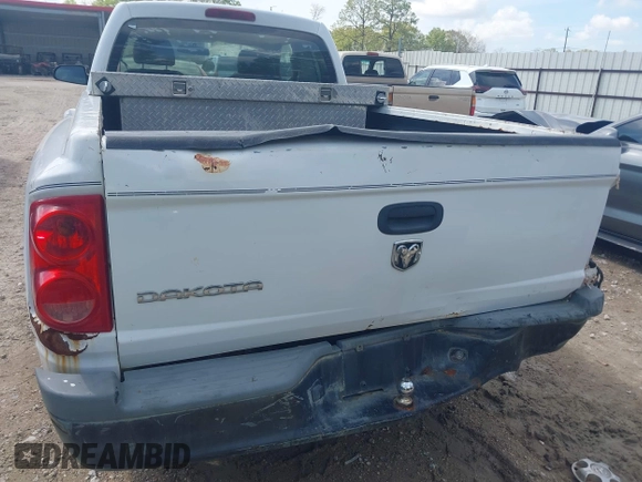 2008 Dodge Dakota ST with VIN 1D7HE22K38S522349, listed as a IAAI auction lot 41861319 with 104,309 mi miles and . Bid and sale history available at carsss.com. Image 6.