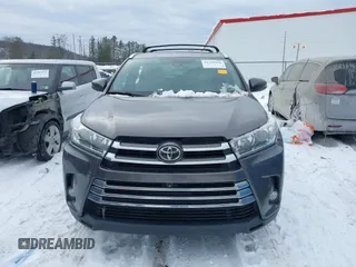 2017 Toyota Highlander Limited with VIN 5TDDZRFH9HS361759, listed as a IAAI auction lot 41359936 with 102,705 mi miles and . Bid and sale history available at DreamBid. Image 12.