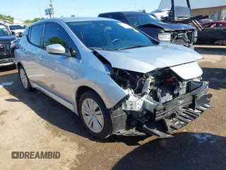 2025 Nissan LEAF S z VIN 1N4AZ1BV5SC550617, wystawiony jako IAAI lot #42295619 z przebiegiem 2 177 mil mil oraz . Historia ofert i sprzedaży dostępna na DreamBid. Obrazek 1.
