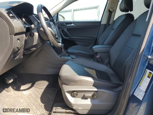 2018 Volkswagen Tiguan SEL with VIN 3VV2B7AX3JM147257, listed as a Copart auction lot 49596215 with 85,208 mi miles and Clean Title. Bid and sale history available at carsss.com. Image 7.