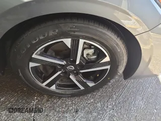 2024 Nissan Sentra SV z VIN 3N1AB8CV2RY295564, wystawiony jako IAAI lot #42796380 z przebiegiem 30 664 mil mil oraz . Historia ofert i sprzedaży dostępna na DreamBid. Obrazek 12.