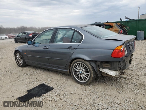 2001 BMW 3 Series 330i with VIN WBAAV53401FT01378, listed as a Copart auction lot 47212715 with 185,463 mi miles and Salvage Title. Bid and sale history available at carsss.com. Image 2.