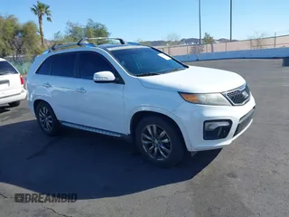 2012 Kia Sorento SX with VIN 5XYKW4A21CG300577, listed as a IAAI auction lot 41703422 with 191,795 mi miles. Bid and sale history available at carsss.com. Image 1.