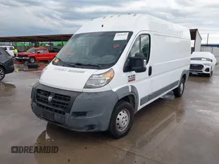 2017 Ram ProMaster Cargo z VIN 3C6TRVDG0HE510415, wystawiony jako IAAI lot #42039265 z przebiegiem 183 670 mil mil oraz . Historia ofert i sprzedaży dostępna na DreamBid. Obrazek 2.