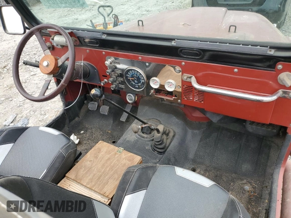 1968 Jeep CJ z VIN J8F83AA076748, wystawiony jako Copart lot #70095104 z przebiegiem 91 907 mil mil oraz Tytuł czysty. Historia ofert i sprzedaży dostępna na DreamBid. Obrazek 8.
