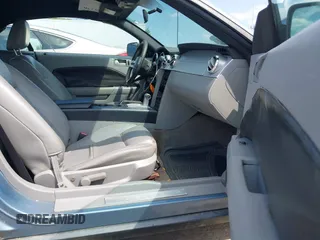 2005 Ford Mustang Deluxe с VIN 1ZVFT84N555175518, выставлен на аукционе IAAI как лот 42427276 с пробегом 196 095 миль миль и . История ставок и продаж доступна на DreamBid. Изображение 5.