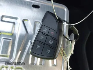 2023 Chevrolet Tahoe LT с VIN 1GNSCNKD9PR191296, выставлен на аукционе IAAI как лот 41814835 с пробегом 64 777 миль миль и . История ставок и продаж доступна на DreamBid. Изображение 11.