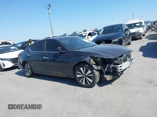 2021 Nissan Altima SV with VIN 1N4BL4DV9MN335558, listed as a IAAI auction lot 41969465 with 100,581 mi miles and . Bid and sale history available at carsss.com. Image 14.