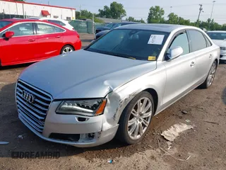 2013 Audi A8 3.0L с VIN WAURGAFD7DN016351, выставлен на аукционе IAAI как лот 42372202 с пробегом 90 753 миль миль и . История ставок и продаж доступна на DreamBid. Изображение 6.