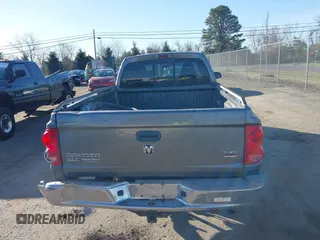 2005 Dodge Dakota SLT with VIN 1D7HW42N75S220495, listed as a IAAI auction lot 41825320 with 123,085 mi miles and . Bid and sale history available at DreamBid. Image 16.