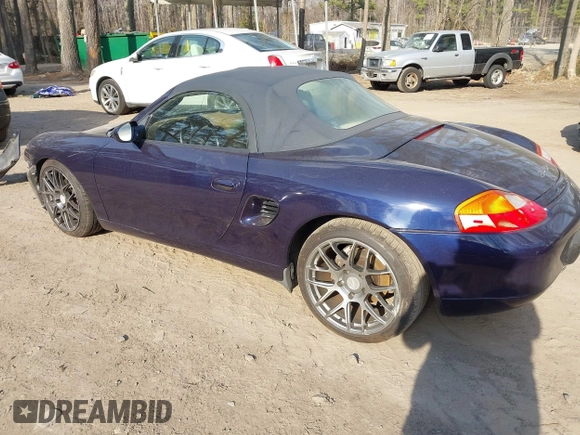2001 Porsche Boxster with VIN WP0CA29841U626899, listed as a IAAI auction lot 41695245 with 138,097 mi miles. Bid and sale history available at carsss.com. Image 3.