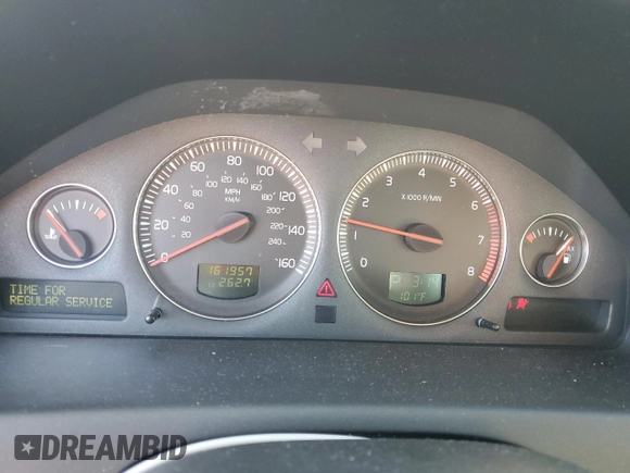 2004 Volvo V70 with VIN YV1SW59VX42452481, listed as a Copart auction lot 75217284 with 161,957 mi miles and Salvage Title. Bid and sale history available at carsss.com. Image 9.